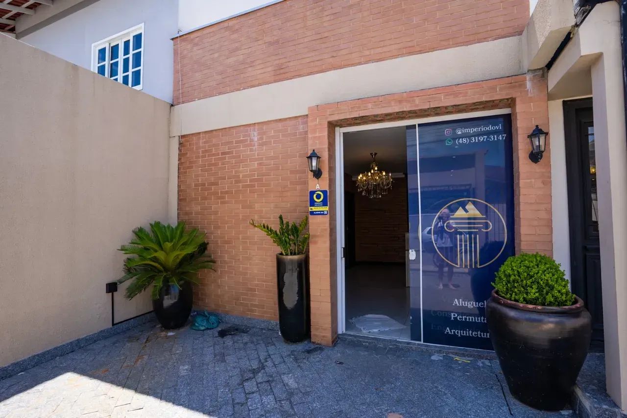 LOCAÇÃO COMERCIAL | SALA COM 220 M² E 8 AMBIENTES | CENTRO DE TIJUCAS/SC - Foto 2