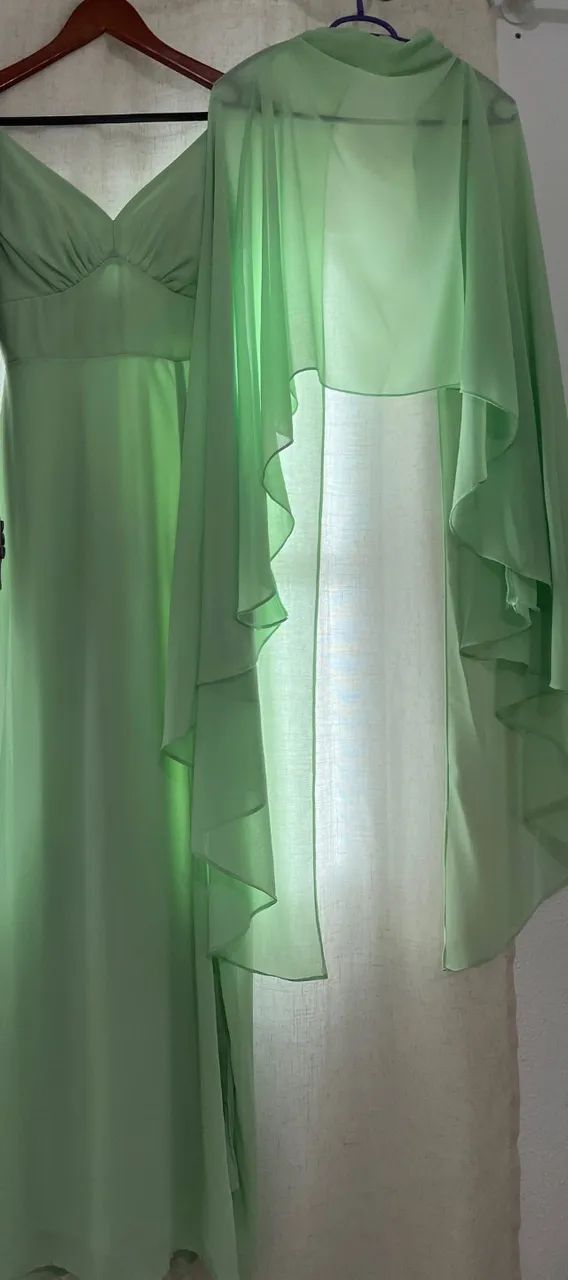 Vestido Verde Menta Madrinha com Capa Fluida | Usado 1x | Perfeito para Casamento - Foto 3