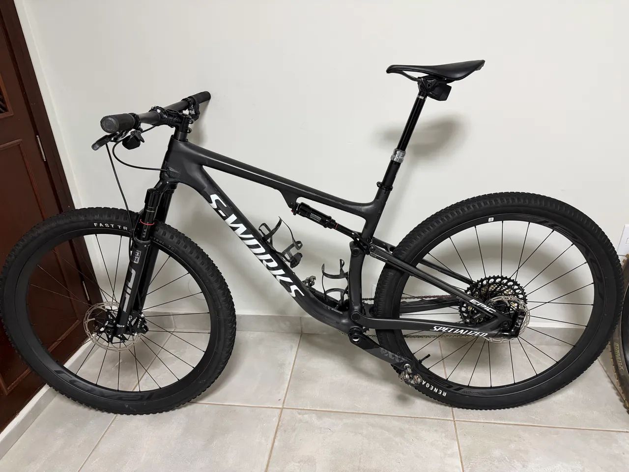 Specialized Epic Sworks 2023 IMPECÁVEL