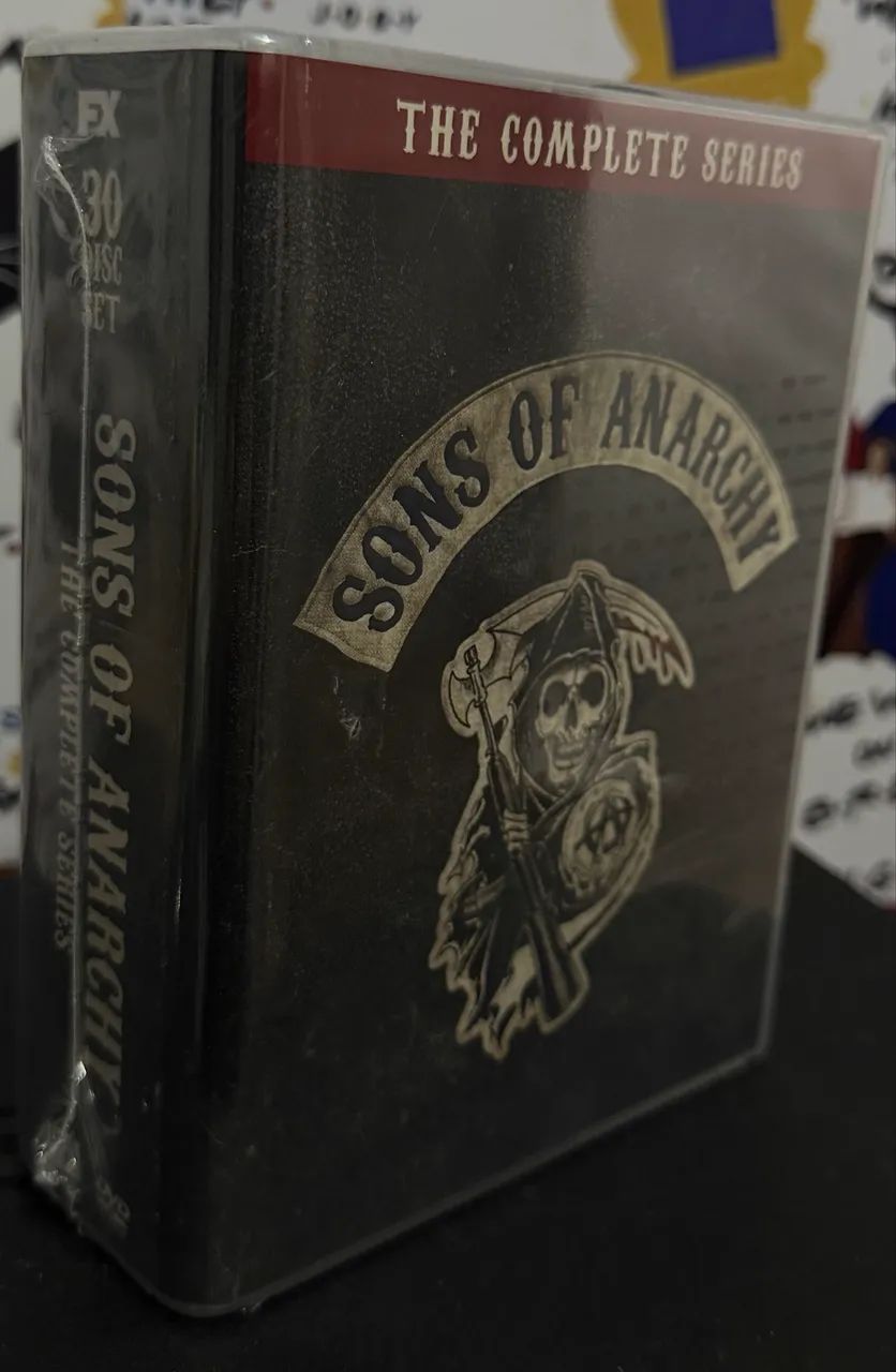 BOX DVD IMPORTADO SONS OF ANARCHY (LACRADO REGIÃO 1)