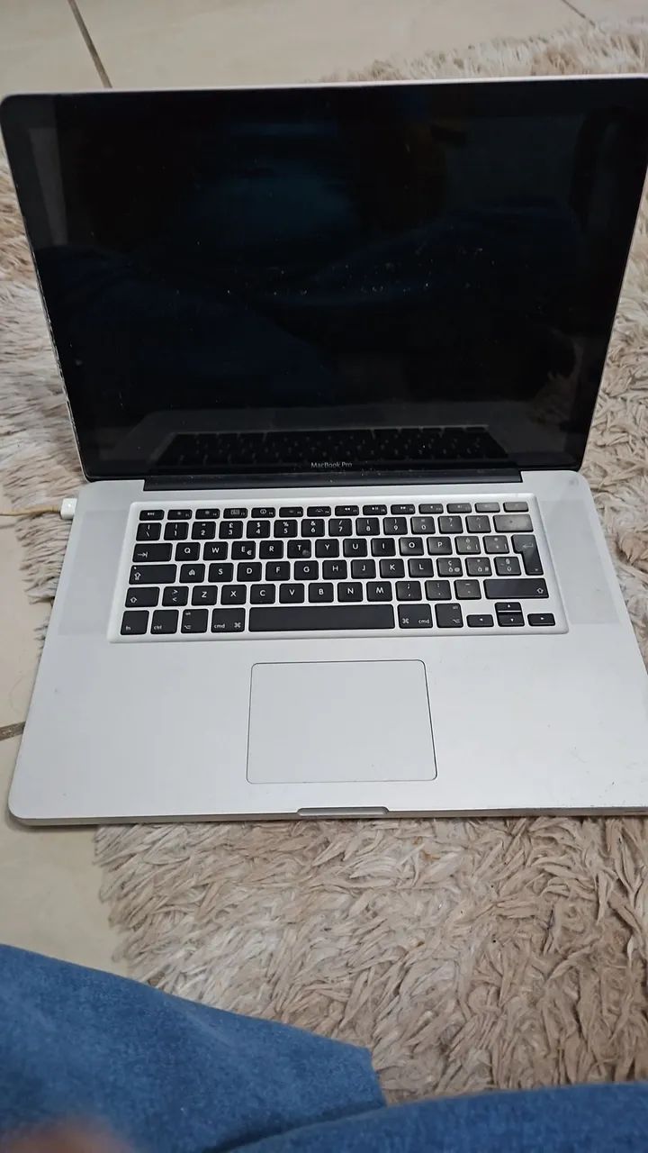 Vendo macbook  pro A1286 no estado defeito
