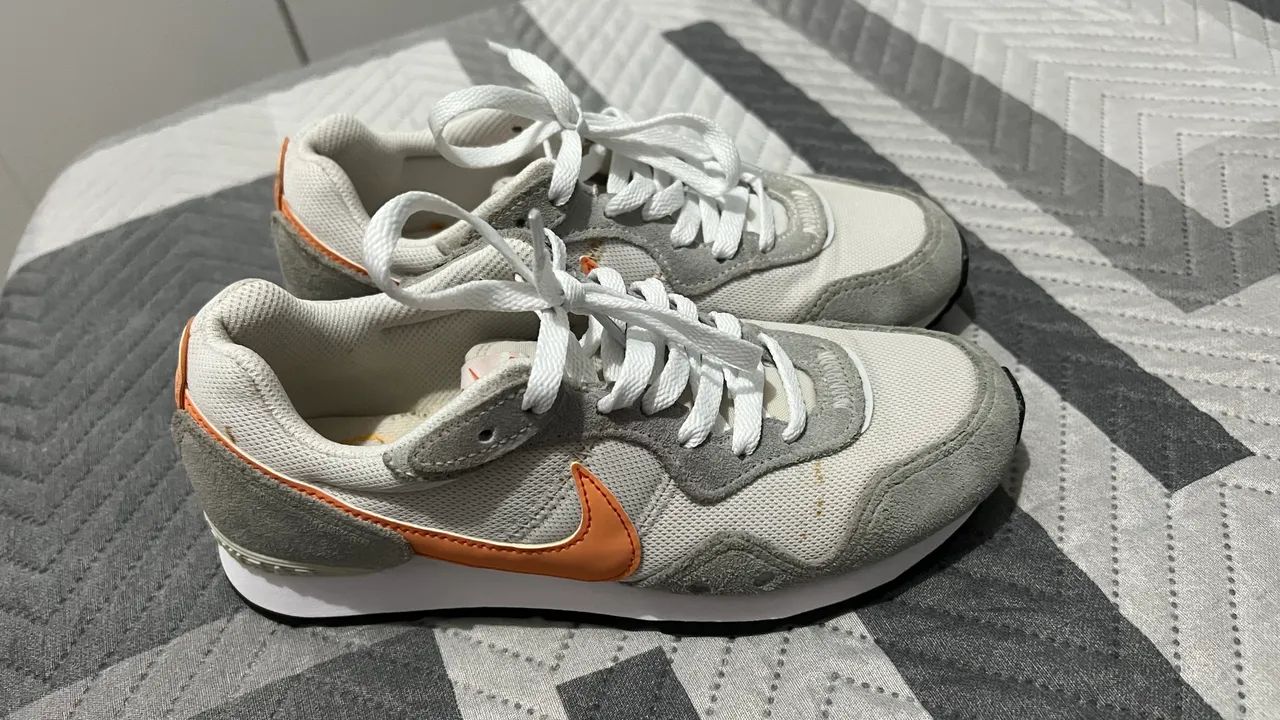 Tênis Nike unissex tamanho 34 - Calçados Esportivos - São