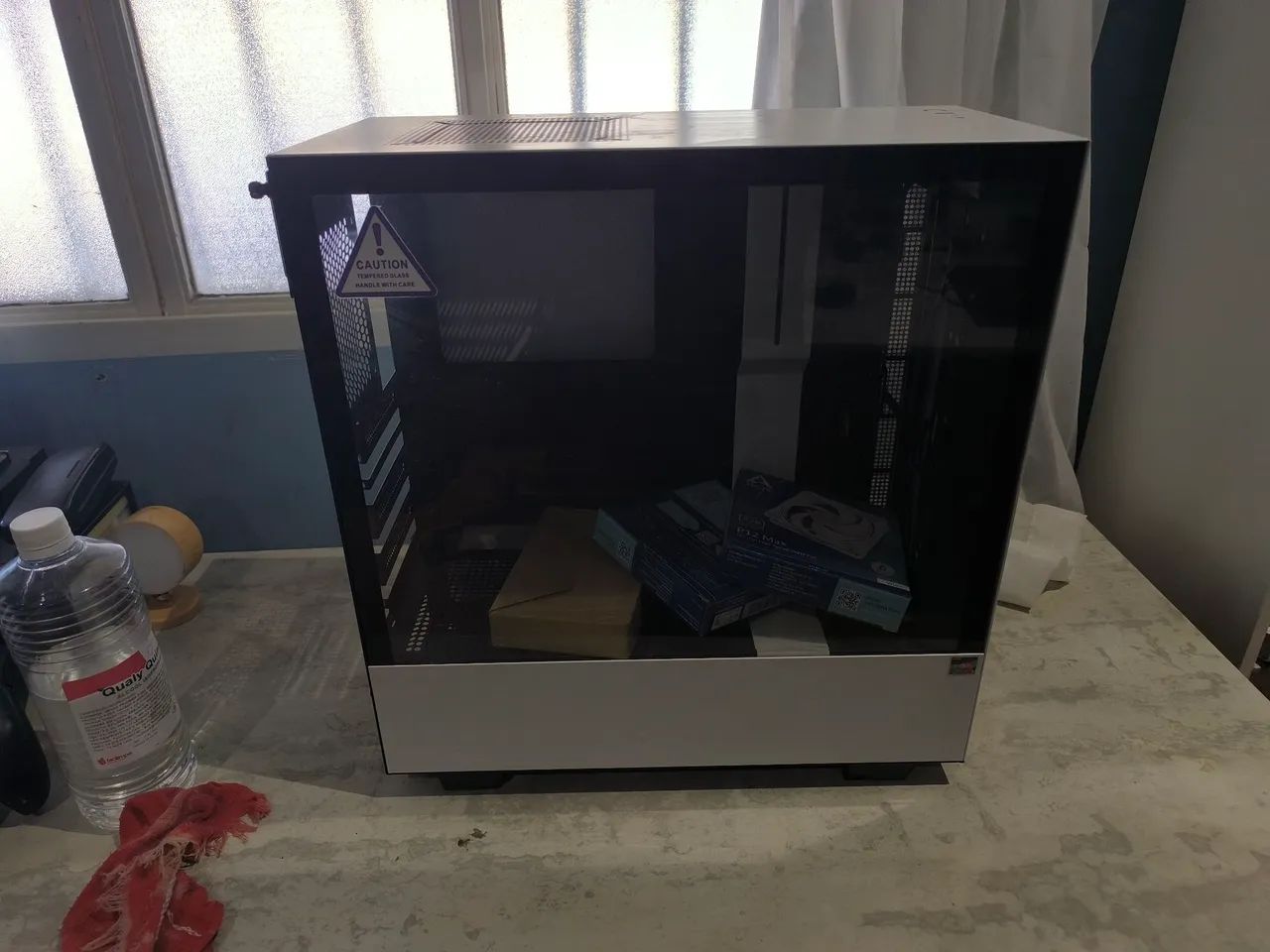 Gabinete Nzxt h510 branco com duas fans novas. - Foto 4