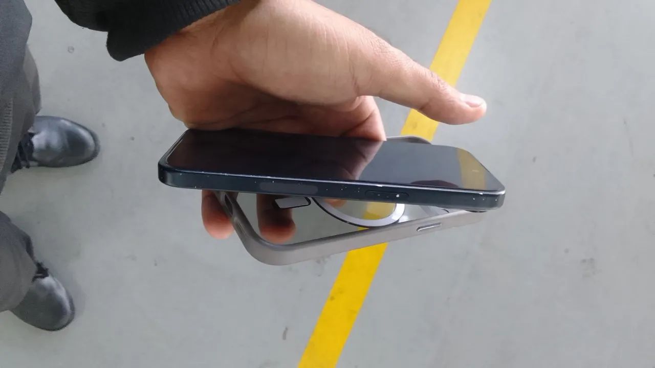 Iphone 15 Black - 128Gb - Foto 2