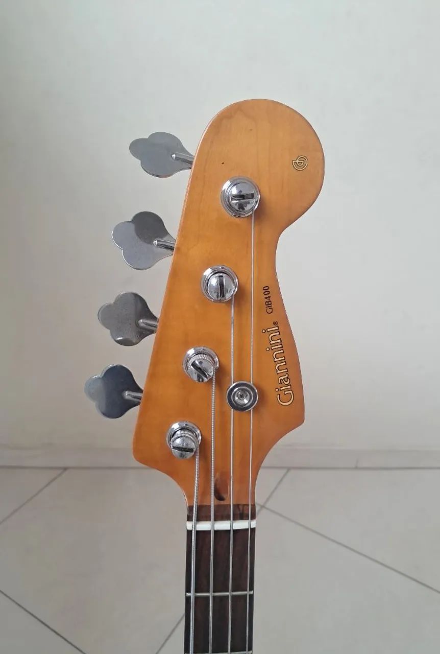 Baixo Precision Giannini GIB400