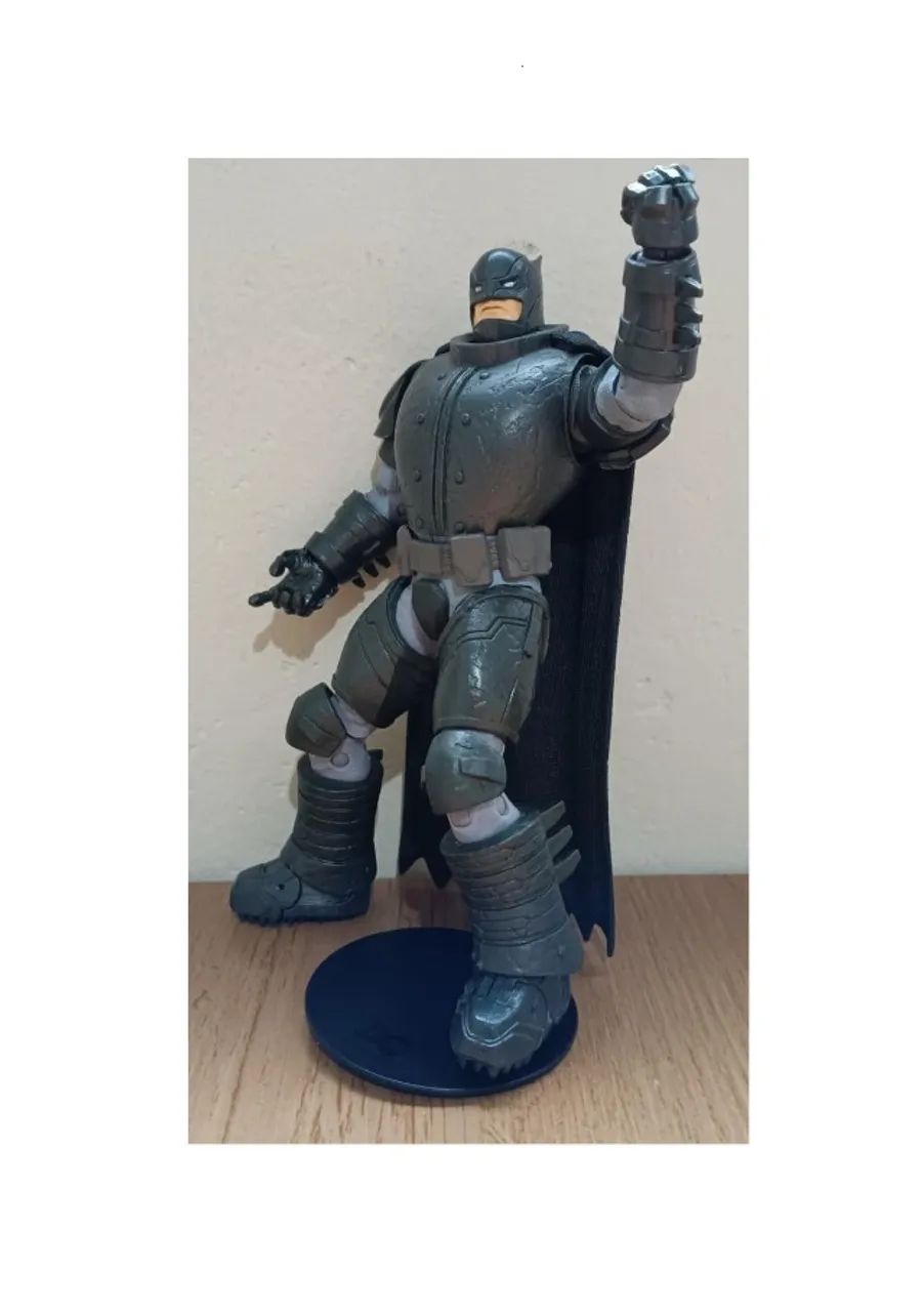 ACTION FIGURE MCFARLANE BATMAN - O CAVALEIRO DAS TREVAS - Foto 3