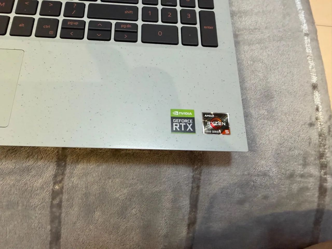 Dell G15 RTX 3050 Ryzen 5 6600H - Foto 3