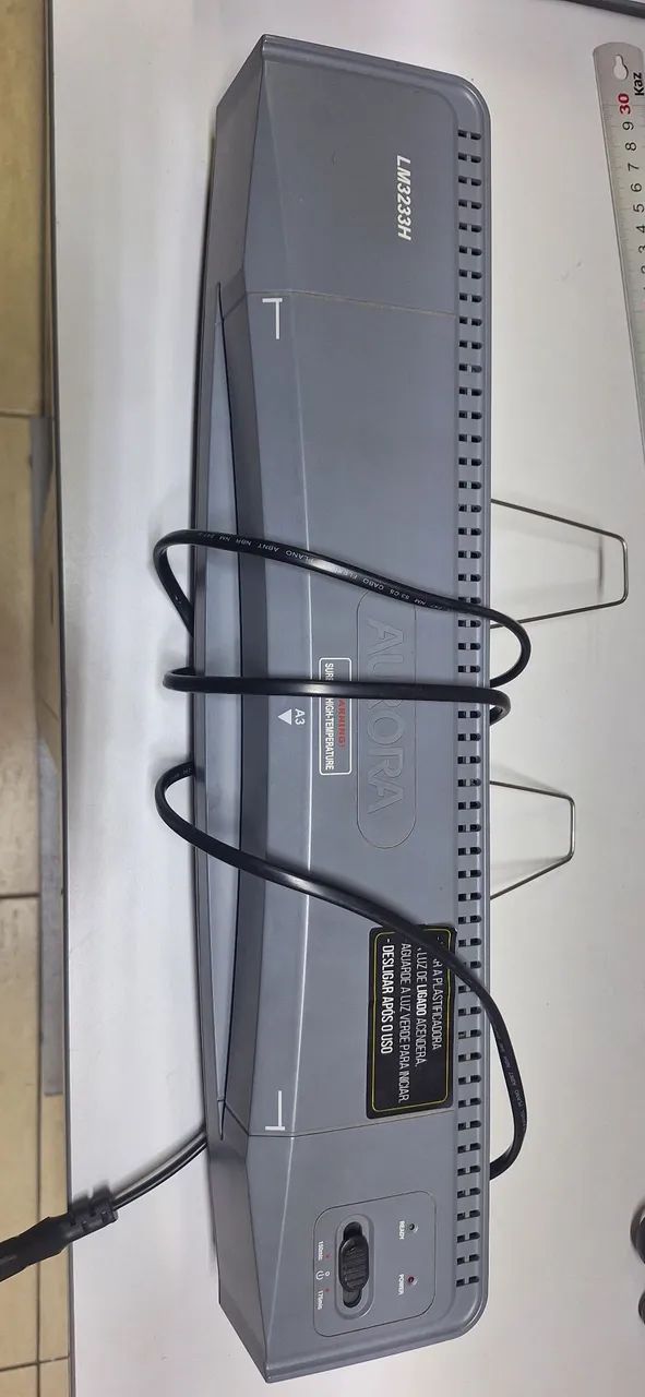 Plastificadora Aurora LM3233H