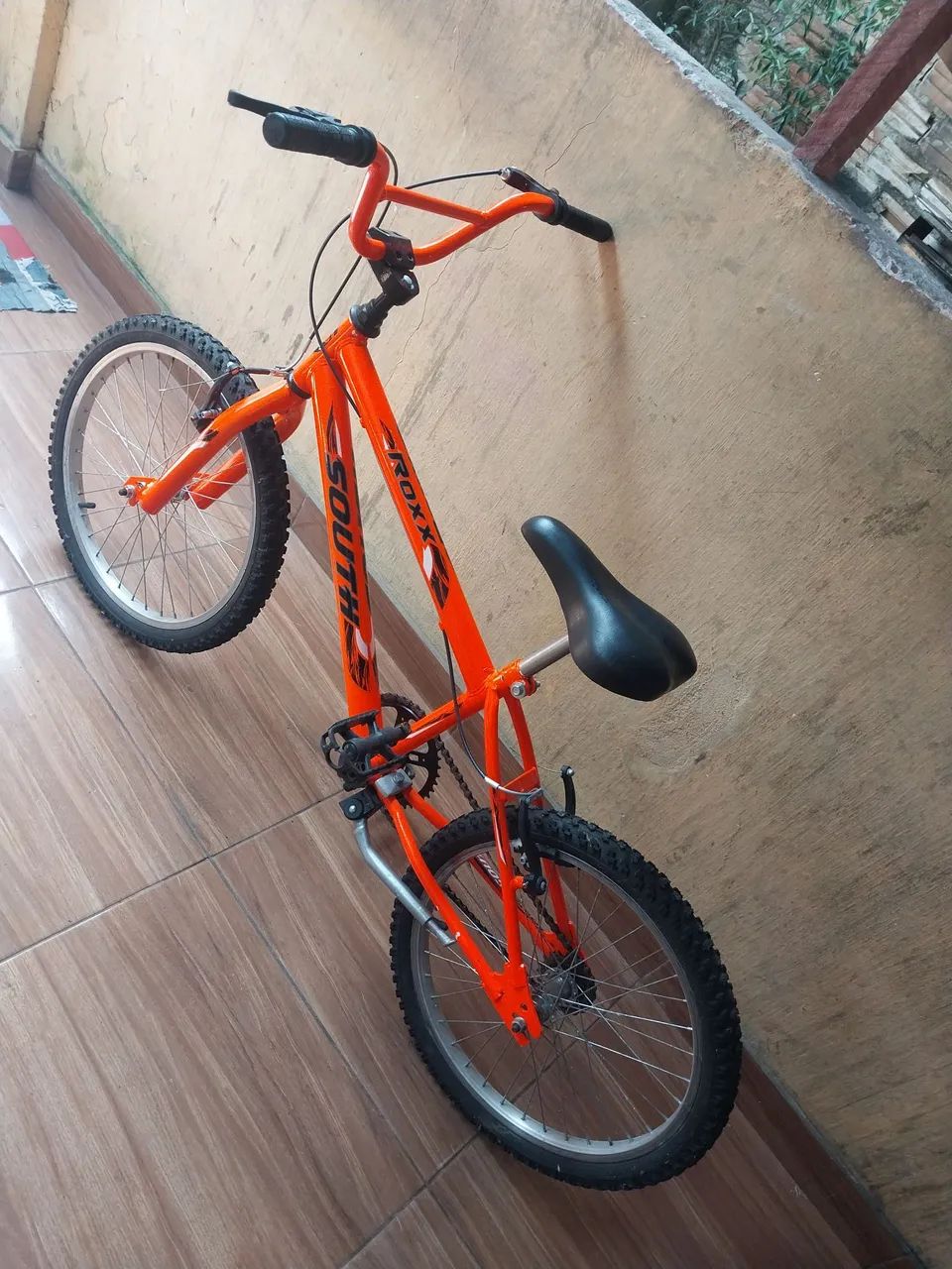 Vendo bicicleta semi nova 