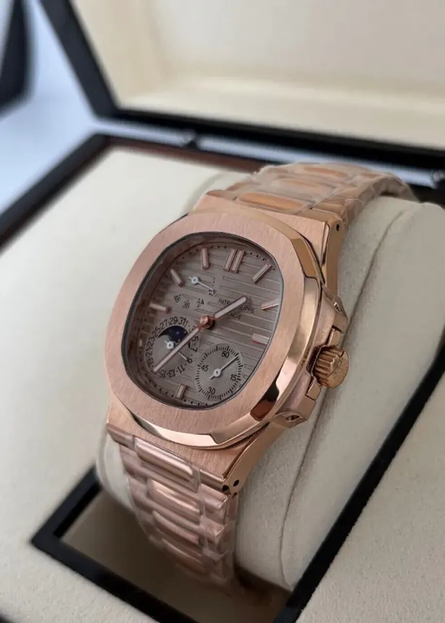 Patek Philippe Nautilus Fases da Lua - Foto 2