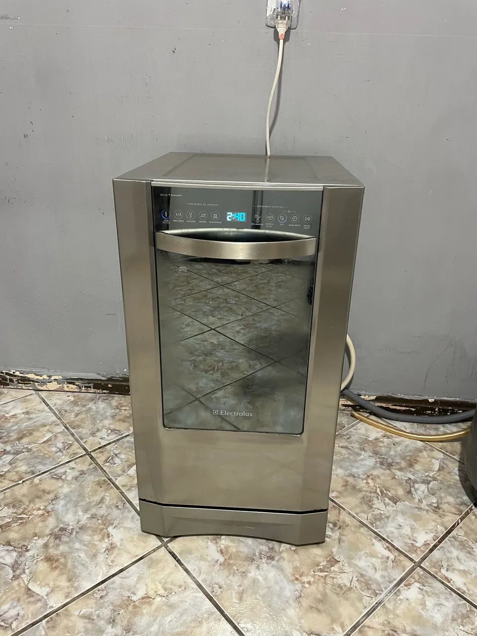 Lava louças 9 serviços inox Electrolux 