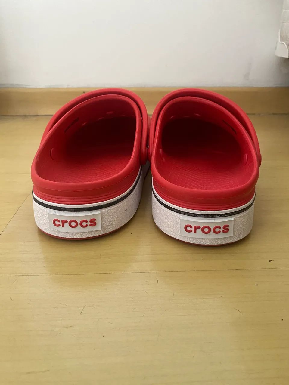 Crocs vermelho  - Foto 4