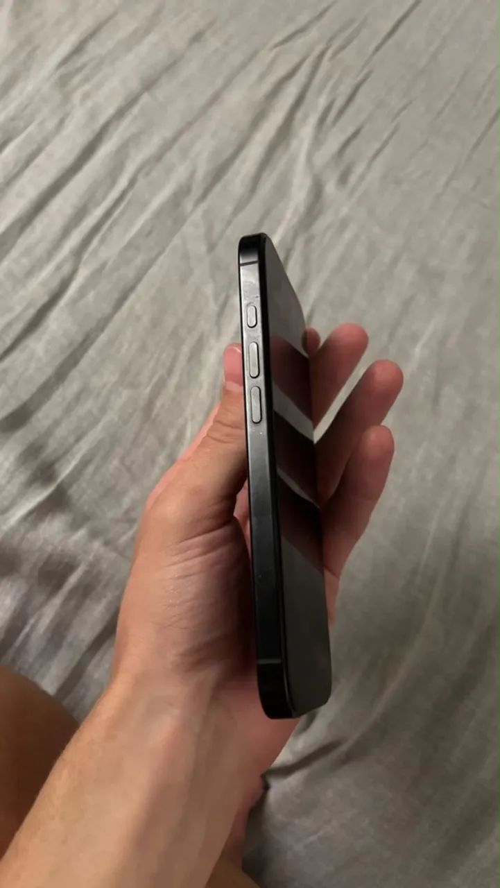 iPhone 16 pro - Foto 3
