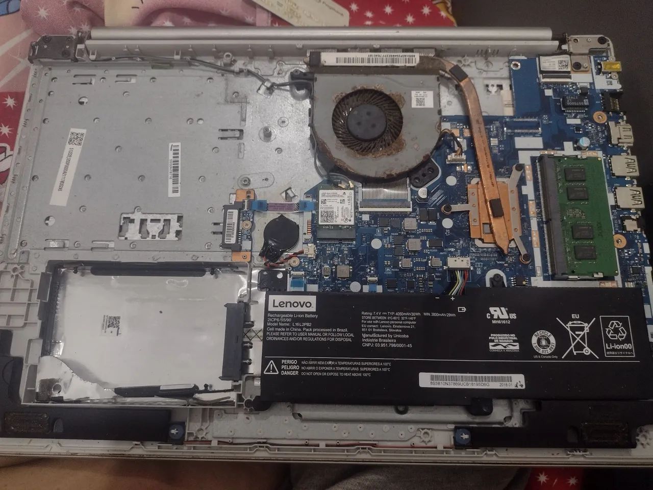 Lenovo Ideapad 320 (concerto ou retirada de peças) - Foto 3