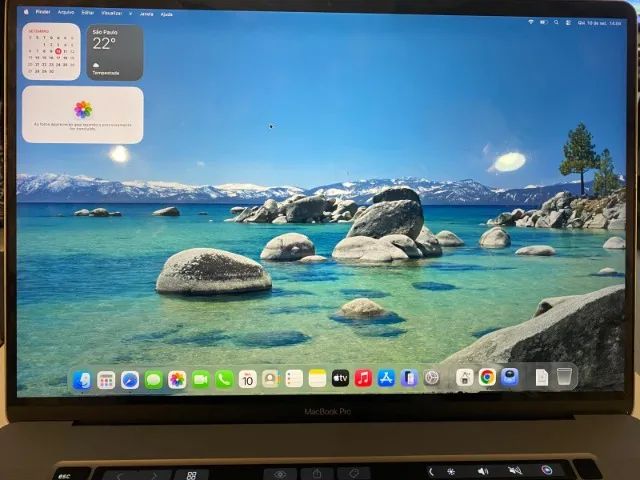 MacBook Pro 16