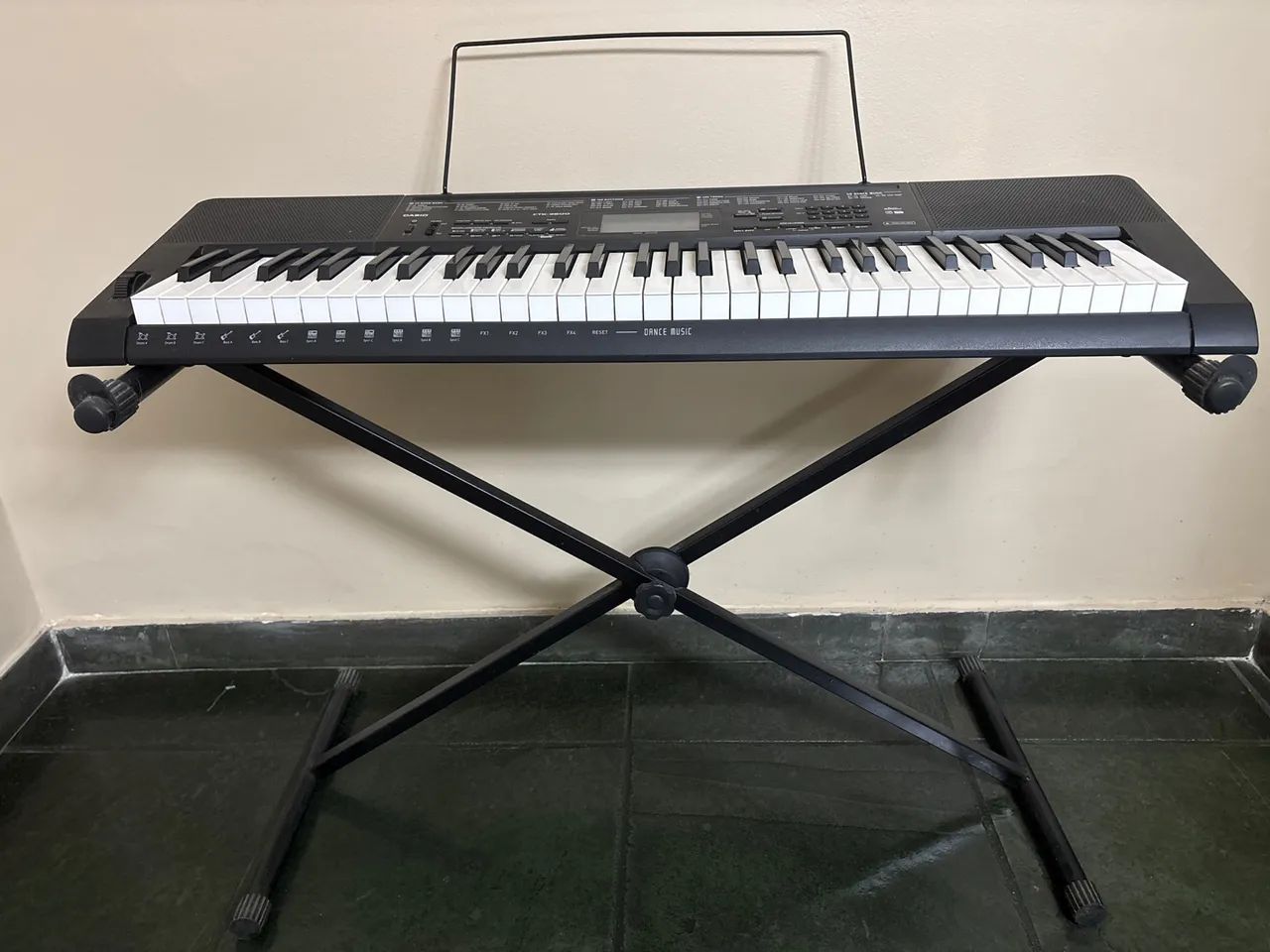 Teclado Casio CTK-3500
