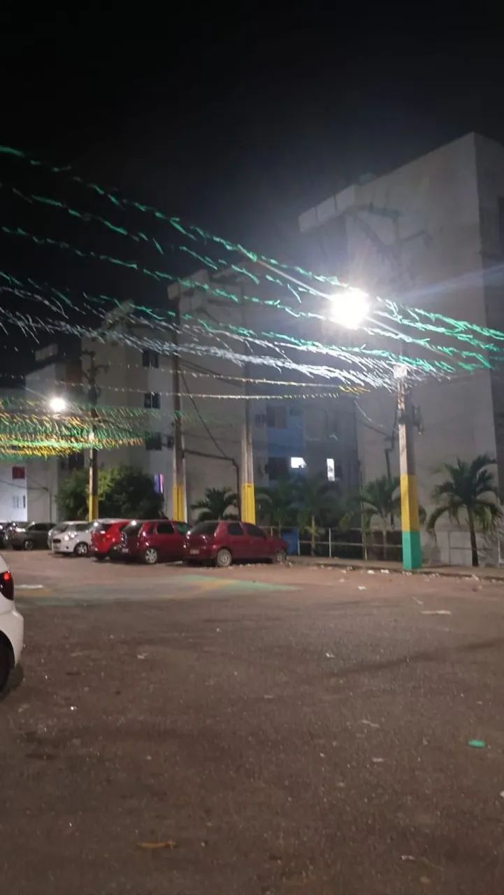 Alguém querendo dividir aluguel