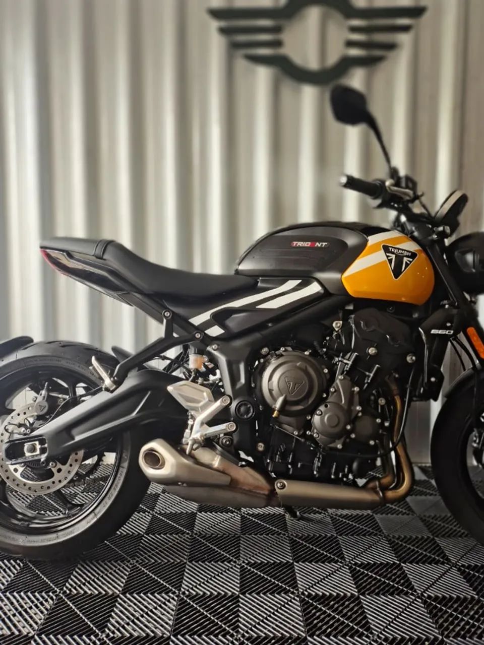 TRIUMPH TRIDENT 660 praticamente zeroooooo - Foto 5