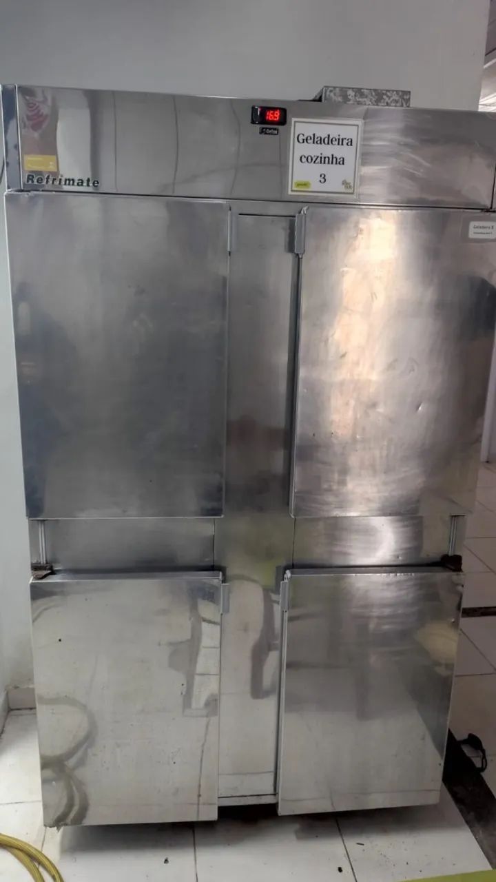 GELADEIRA 4 PORTAS REFRIMATE