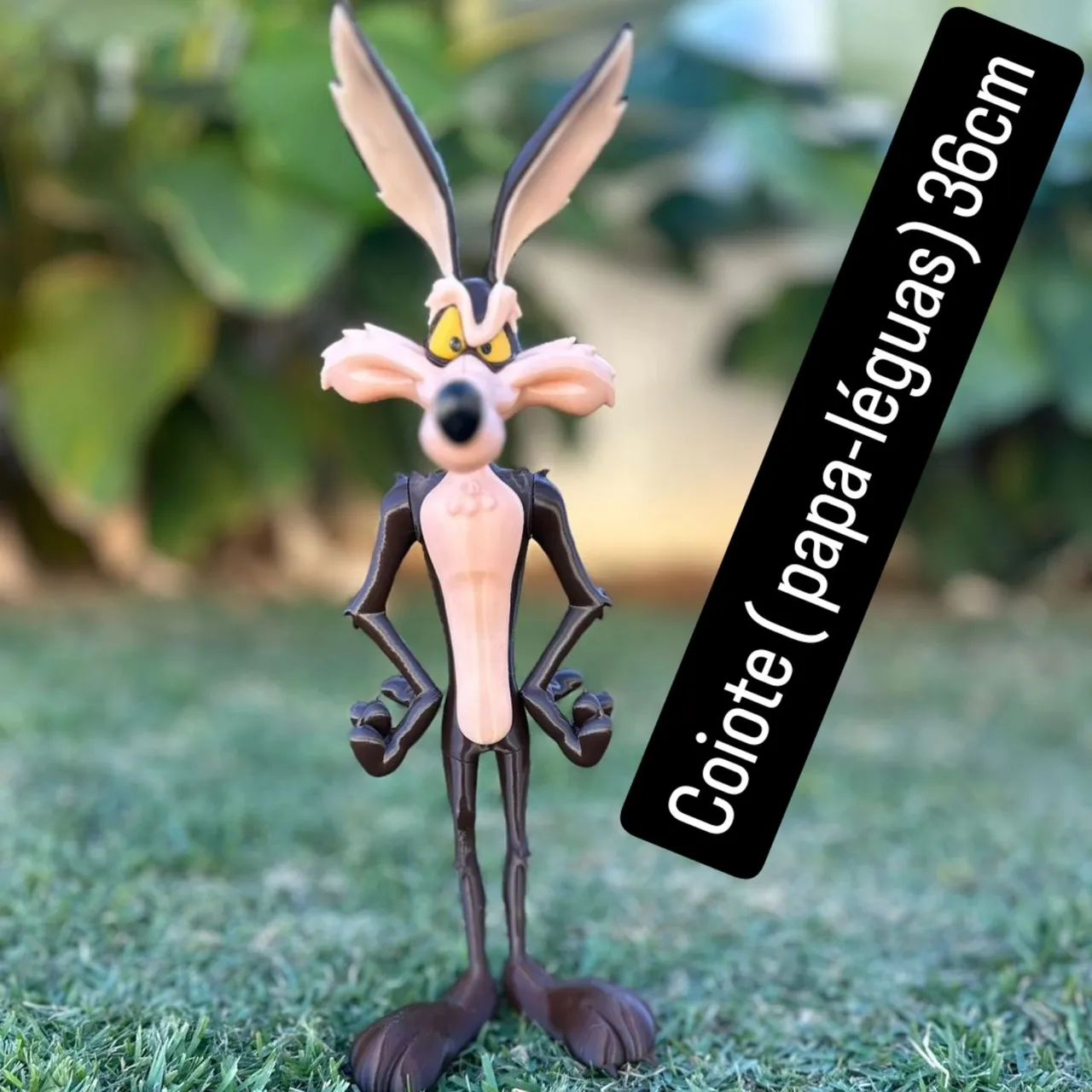 Coiote feito em 3d  tamanho 36cm - Foto 2