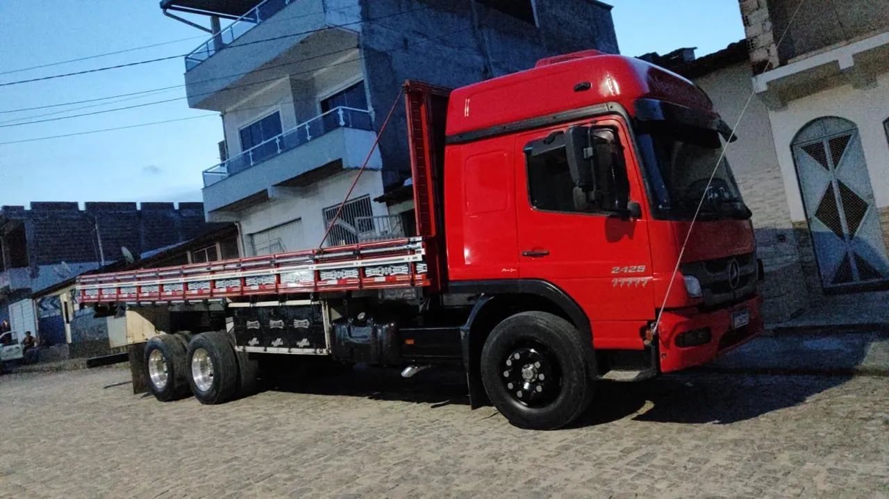 Atego 2425 2011 - Foto 3