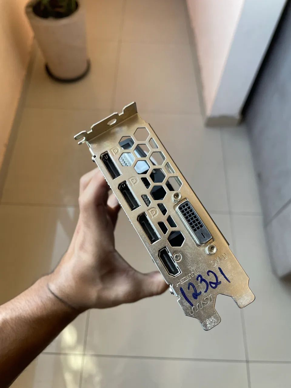 RX 570 4GB (usada) - Foto 3
