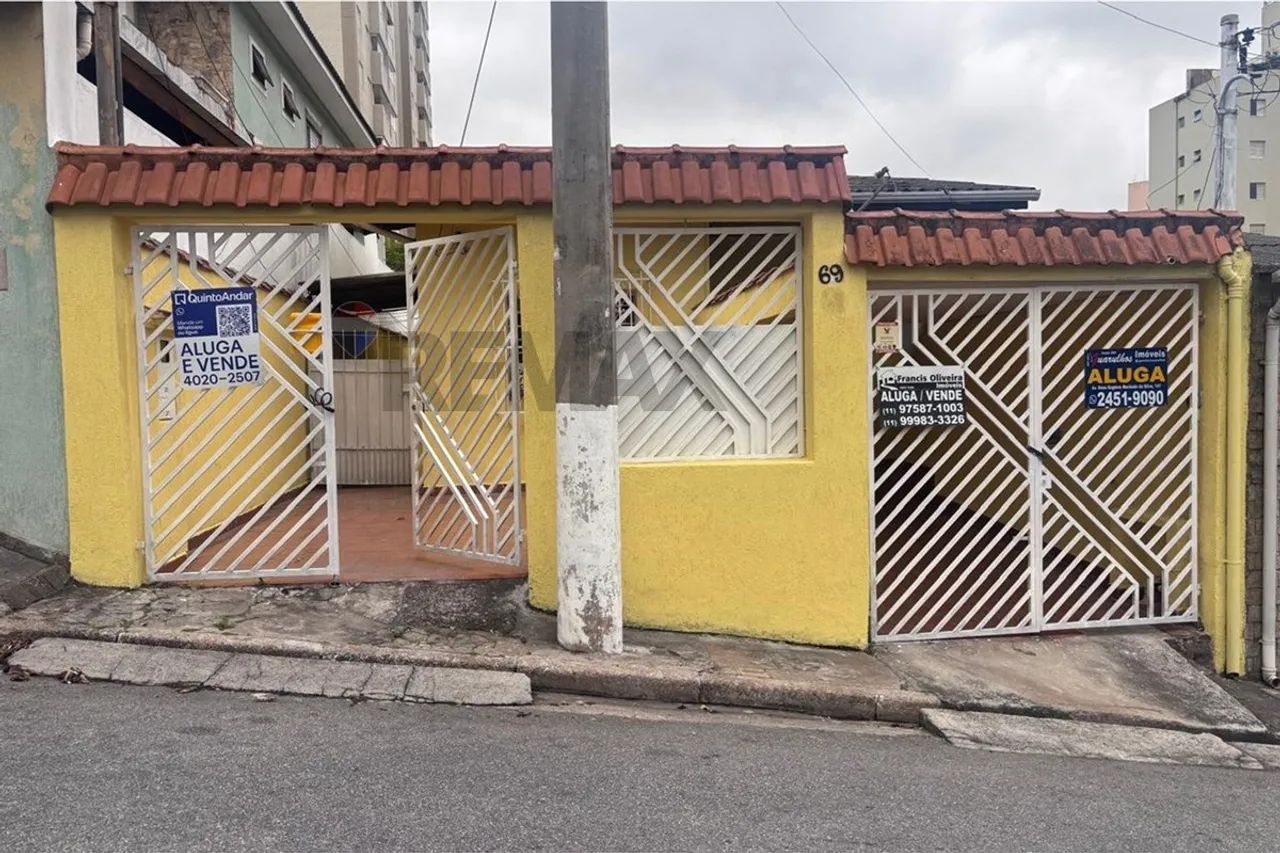 "Casa Modernizada na Vila Rosália: Conforto e Estilo"