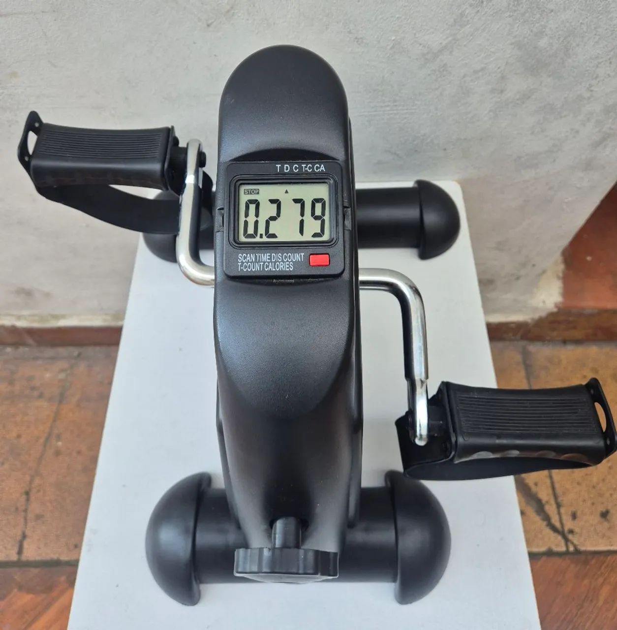 Mini Bicicleta Ergométrica com Visor Digital  - Foto 3