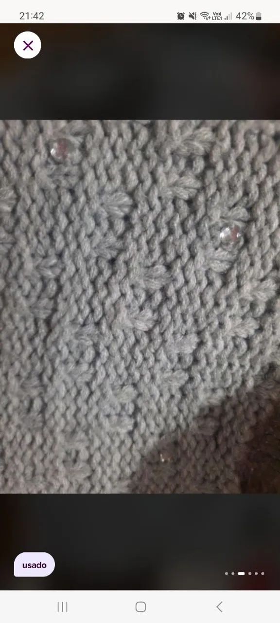 Blusa de lã grossa com apliques de pedrinhas brilhantes bem sutil - Foto 3