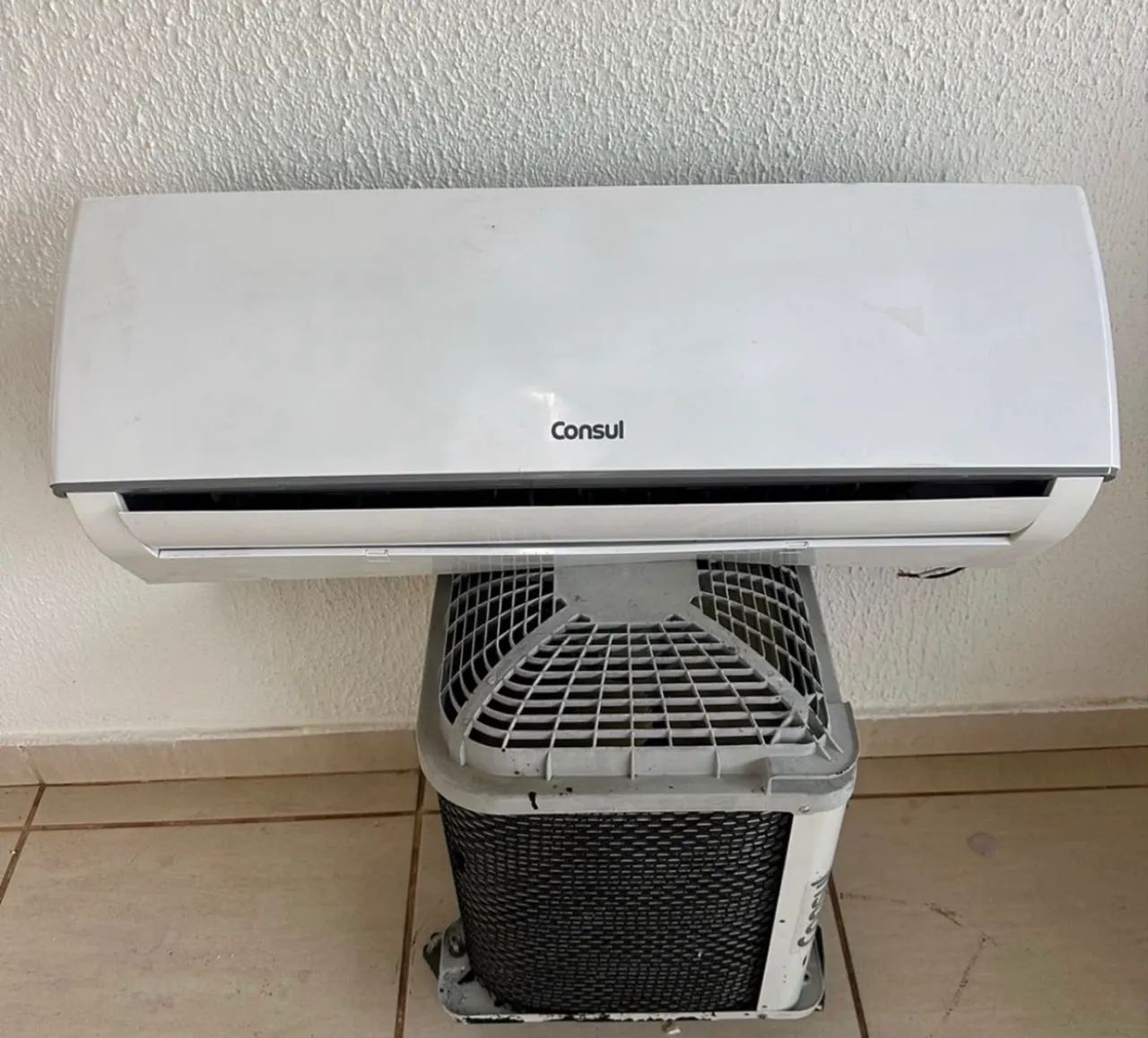 Ar condicionado 12 mil Btus - 220V