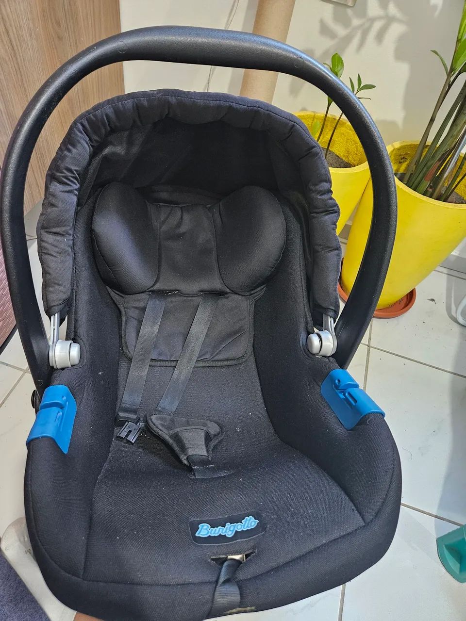 Carrinho com bebê conforto e Base Burigotto  - Foto 4
