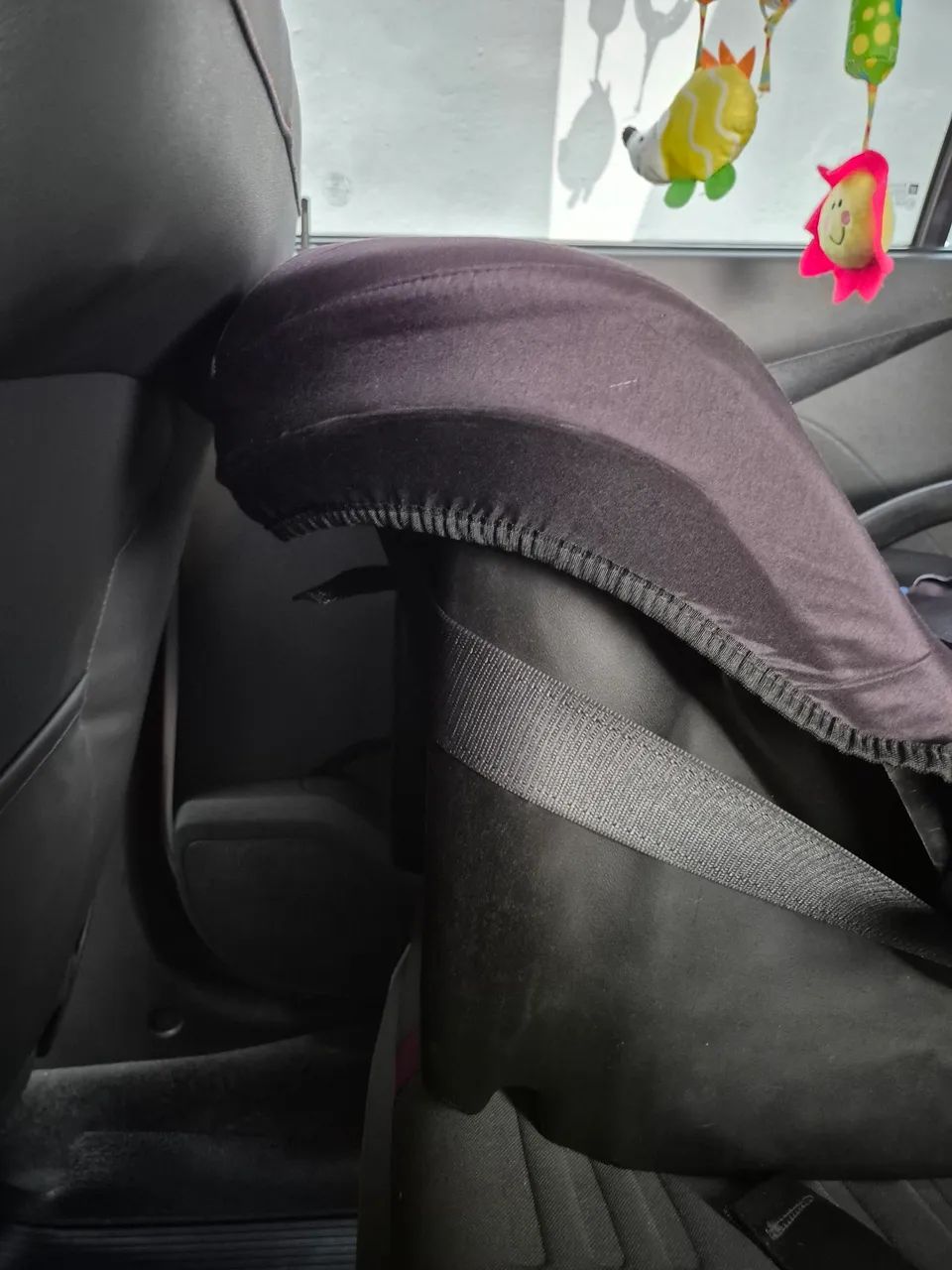 Vendo cadeirinha de carro da TUTTI - Foto 4