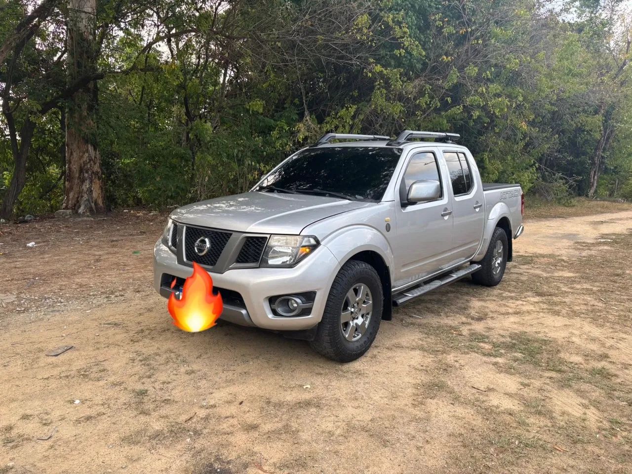 Nissan Frontier SV AT. CD 4X4 2.5 TB DIES. AUT. 2015