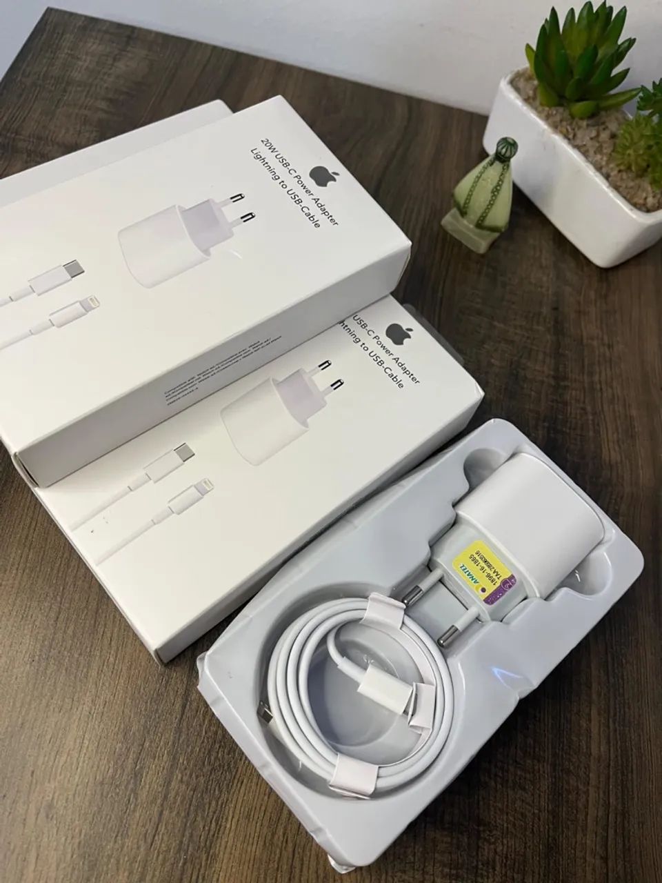 Fonte 20W USB-C + Cabo Lightning para iPhone - Foto 3