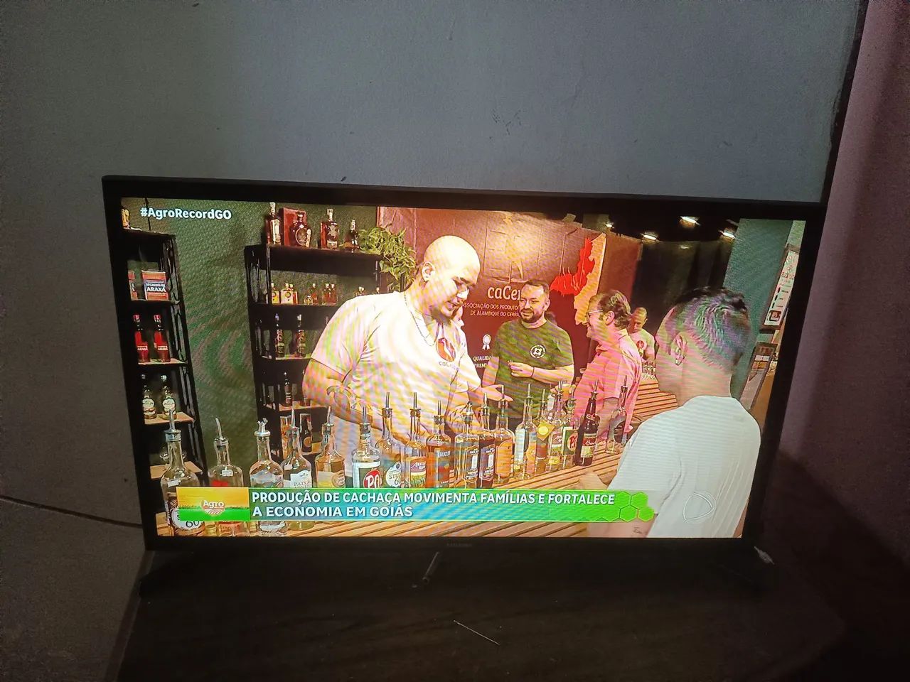 Vendo uma tv Samsung smart  - Foto 4