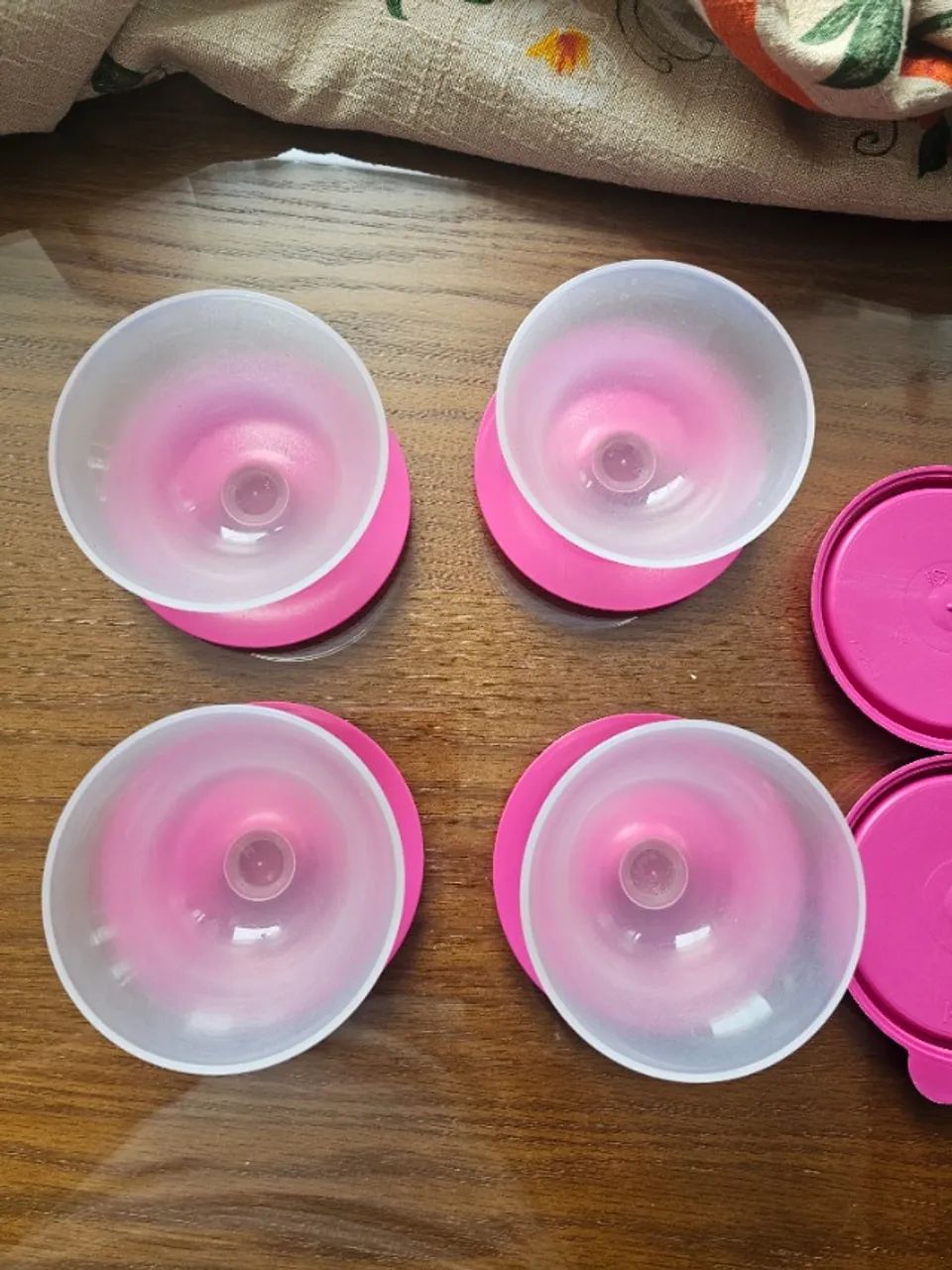 Kit 4 taças tupperware rosa - Foto 5