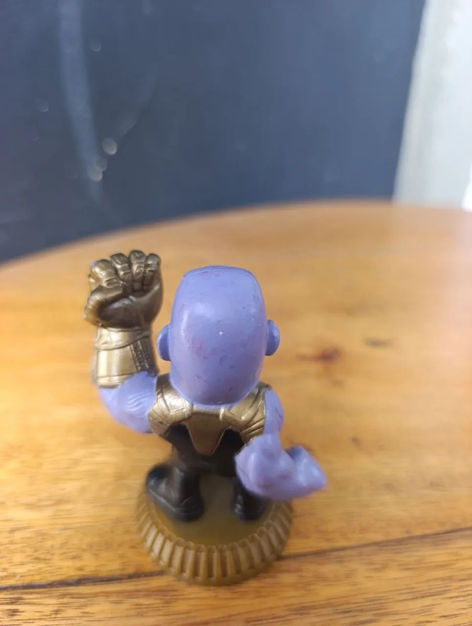 BONECO THANOS MANOPLA DO INFINITO. PROMOCIONAL LACTA 2019 - Foto 3