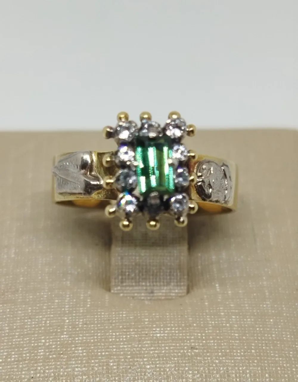 Anel ouro 18k - Turmalina e zirconias aro 15