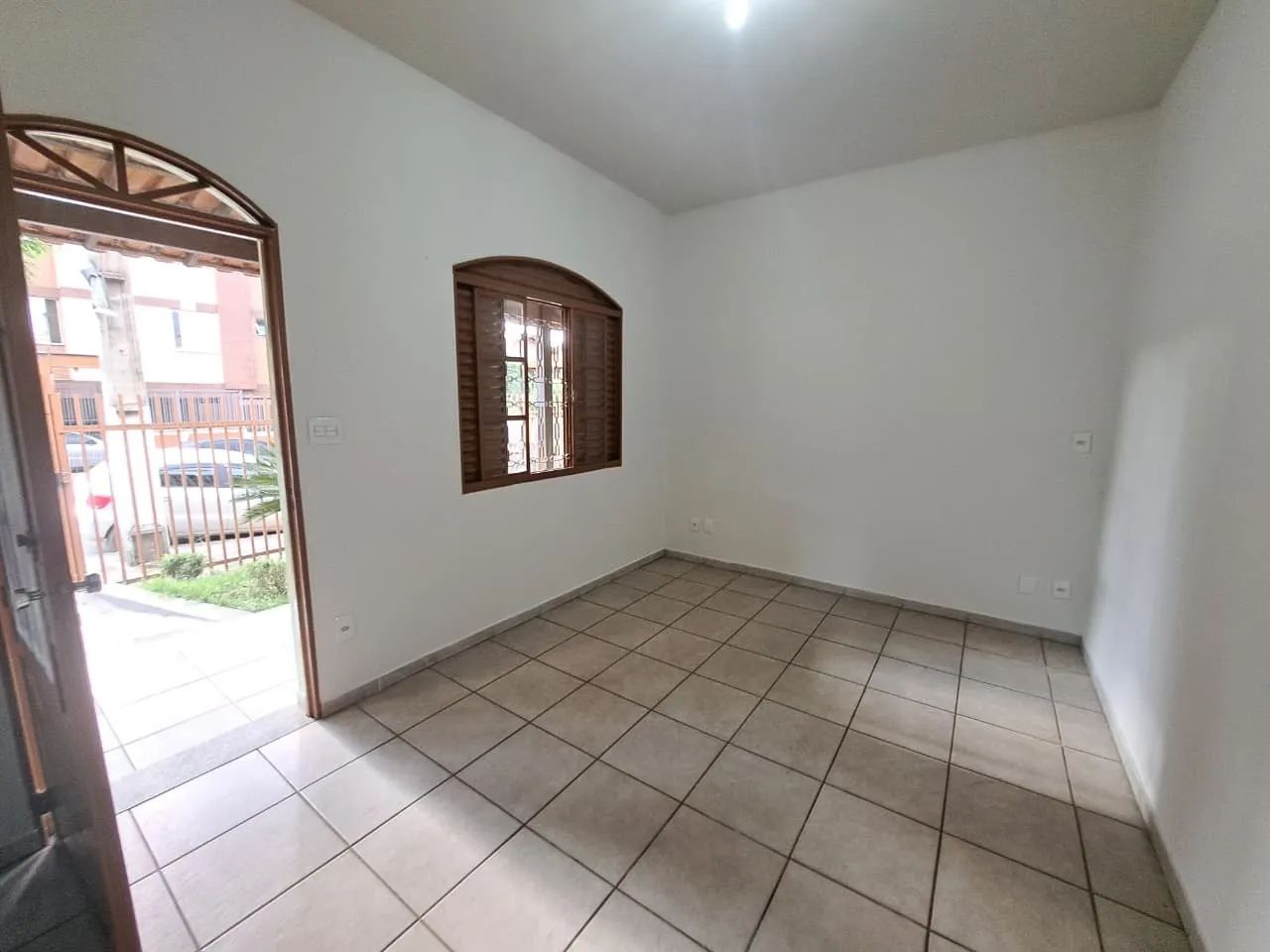 Casa comercial para alugar em Ibirité! - Foto 4