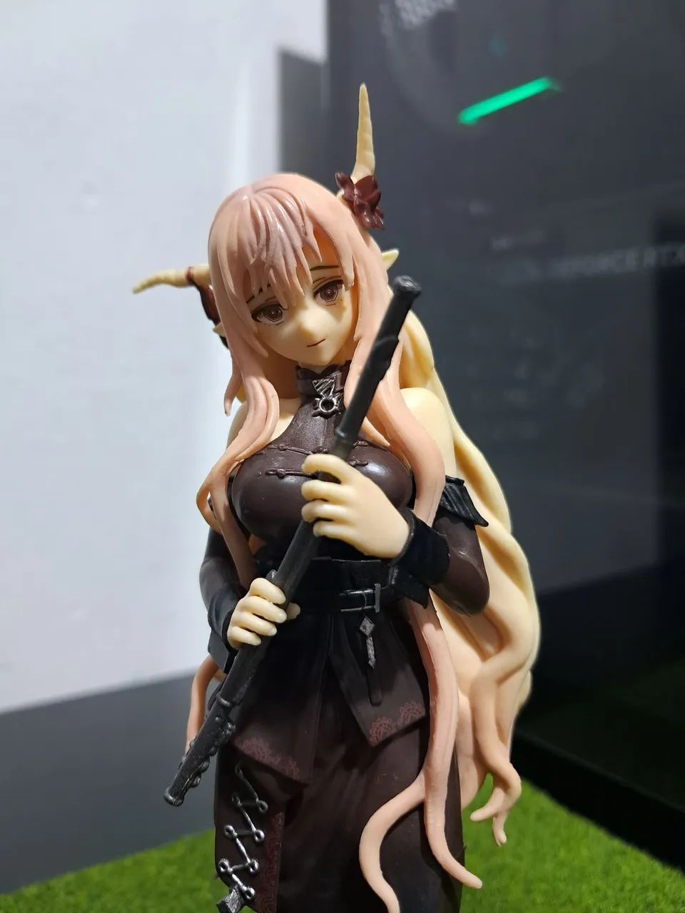 Action Figure Arknights - Shining 20cm - Foto 2