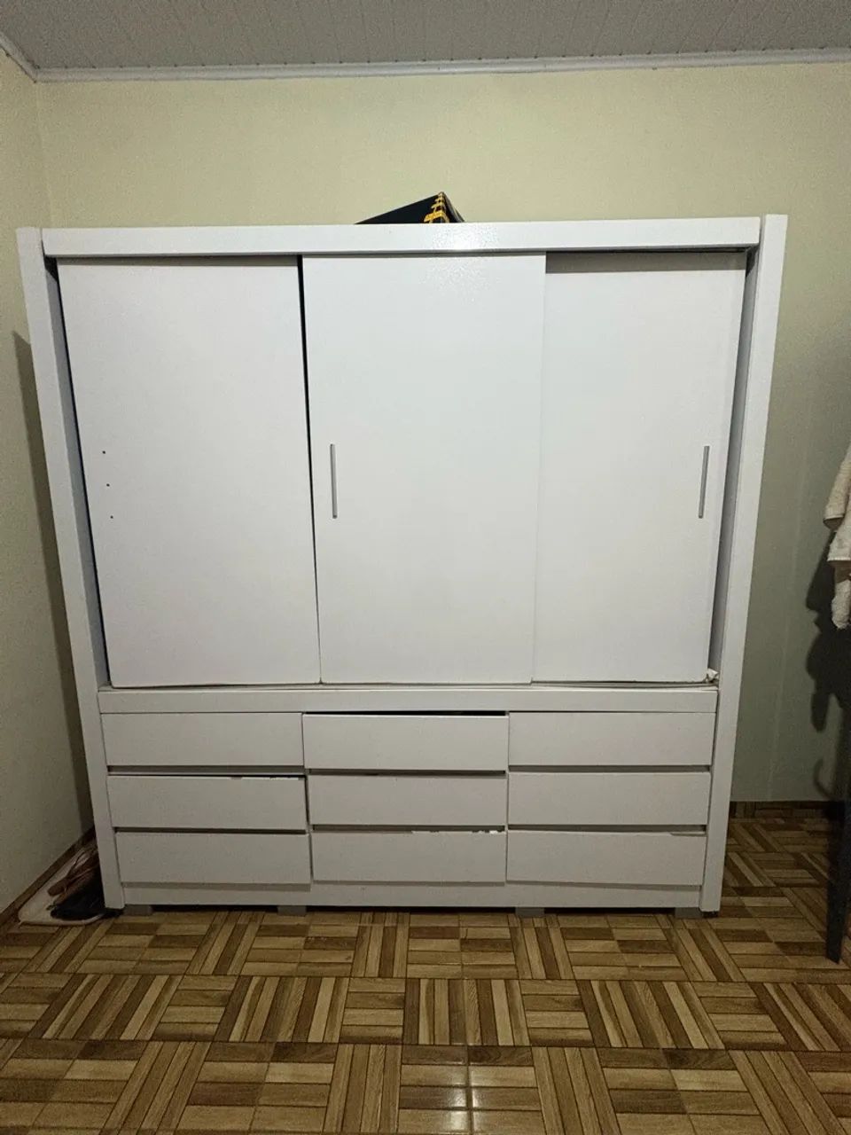 Guarda-roupa usado - faço entrega