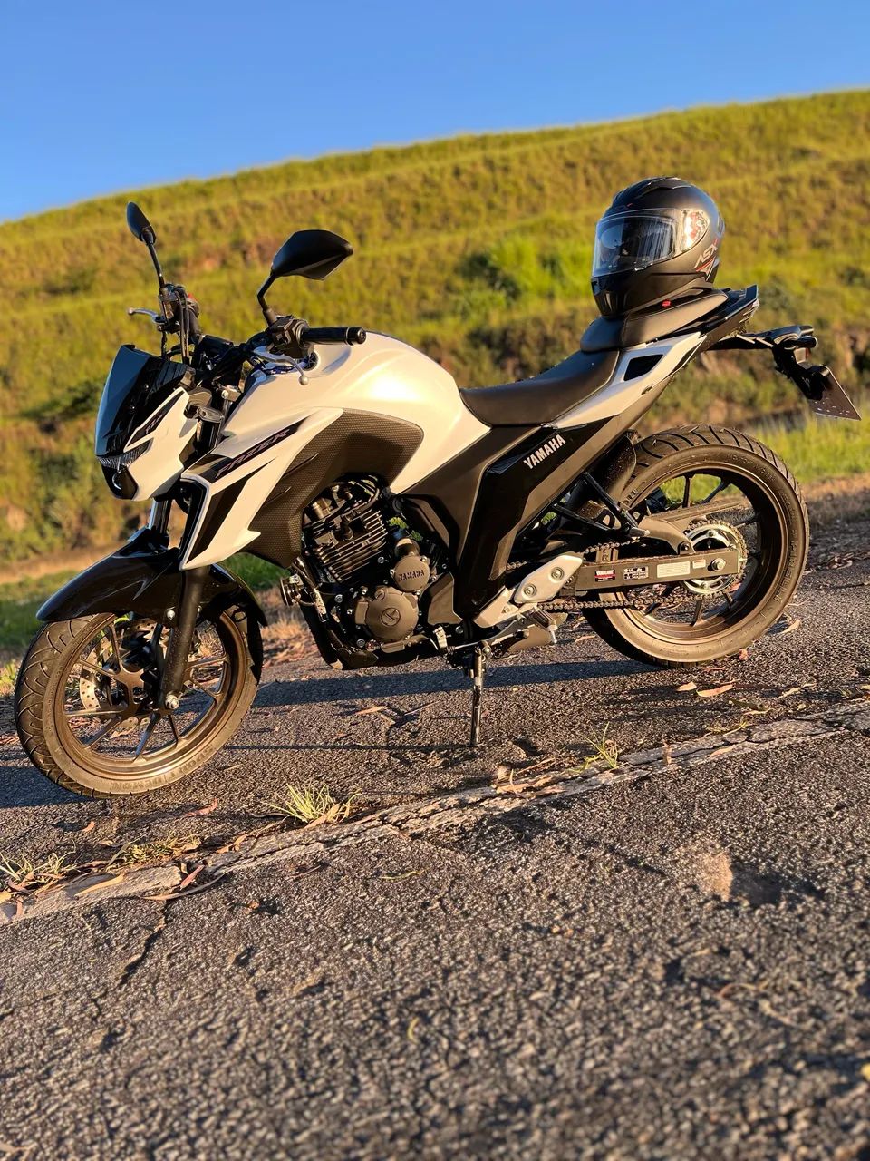 Fazer250 branca e preta  - Foto 3