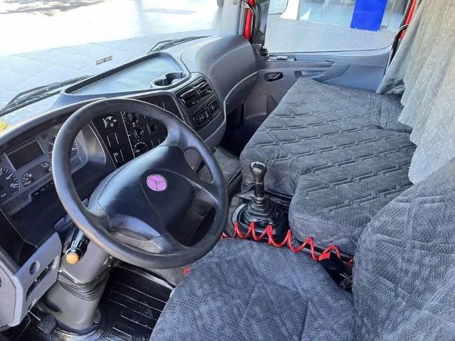 Mb atego 2425 6x2 bau 2011 - Foto 5