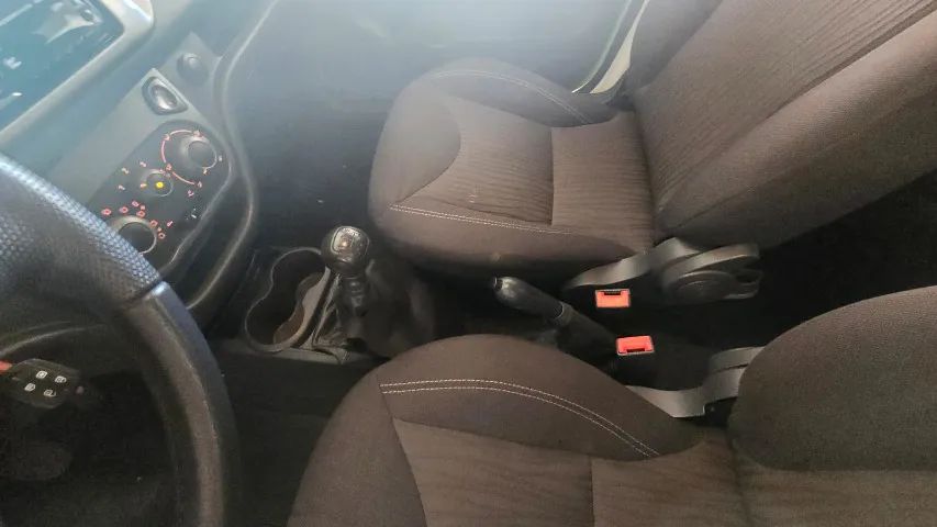 Fiat Uno WAY 1.4 EVO Fire Flex 8V 5P 2012 - Foto 3
