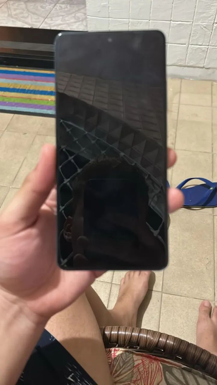 Vendo poco X5 pro usado com um carregador e a caixa  - Foto 2