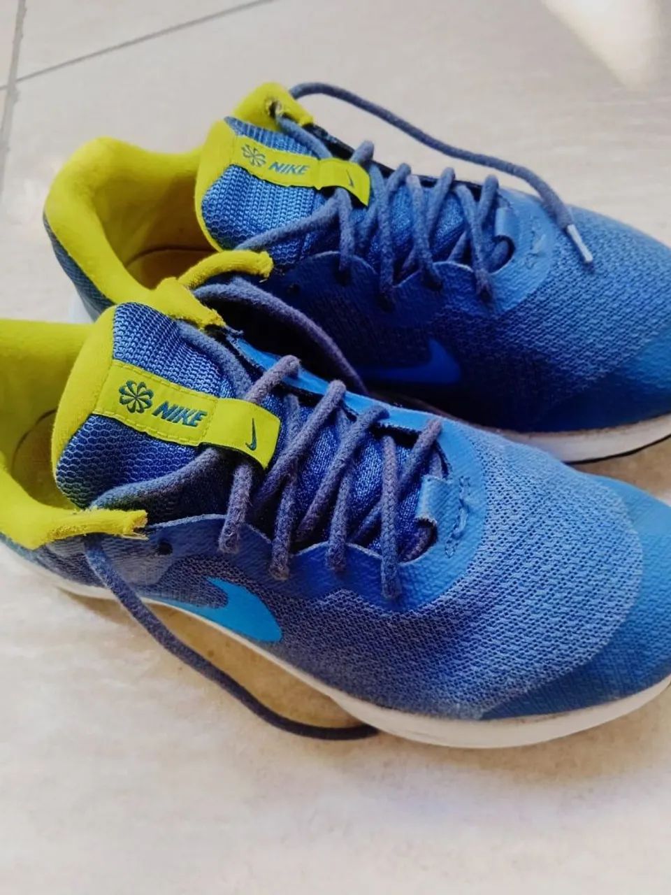 Tênis Nike revolution n36 original em ótimo estado 75$ 