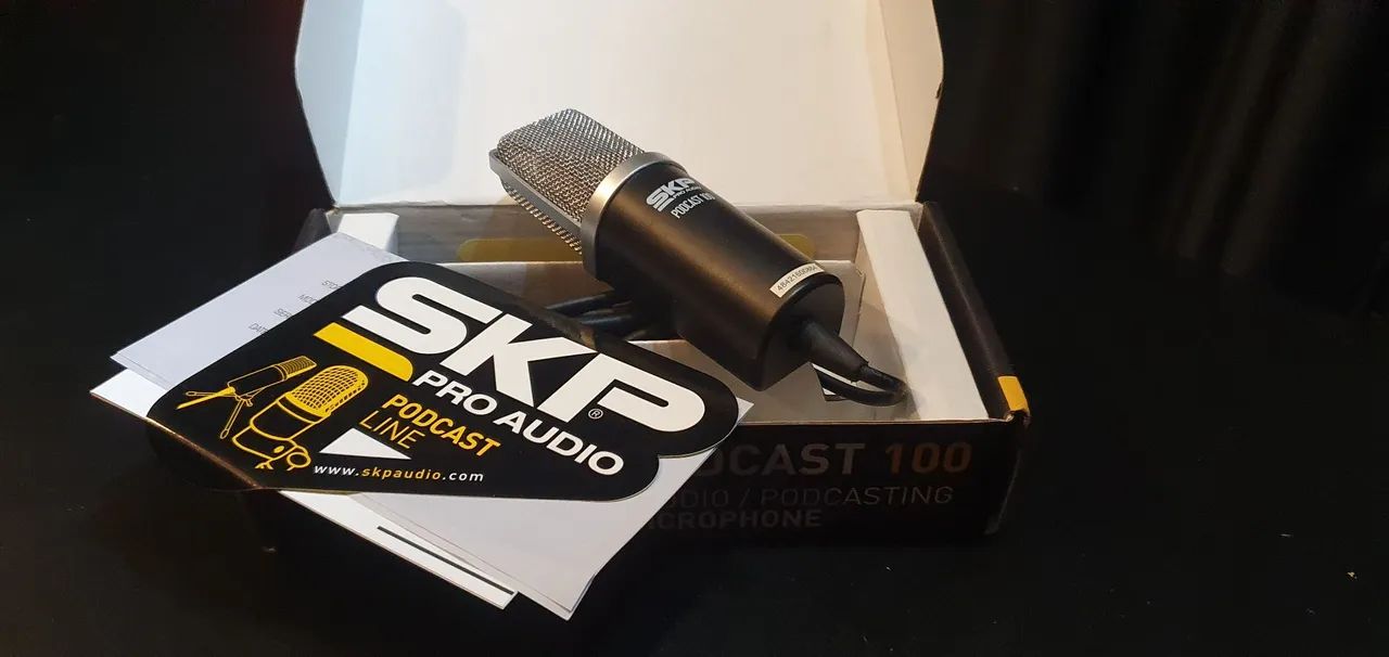 Microfone Skp Podcast 100 Studio L Cor Preto/prata
