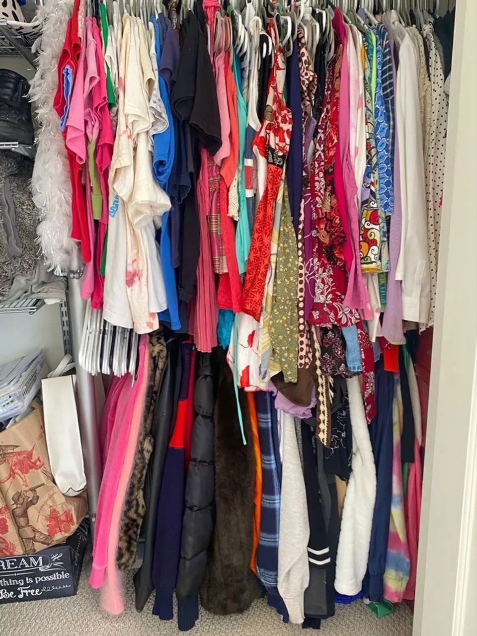 Lote de roupas femininas 
