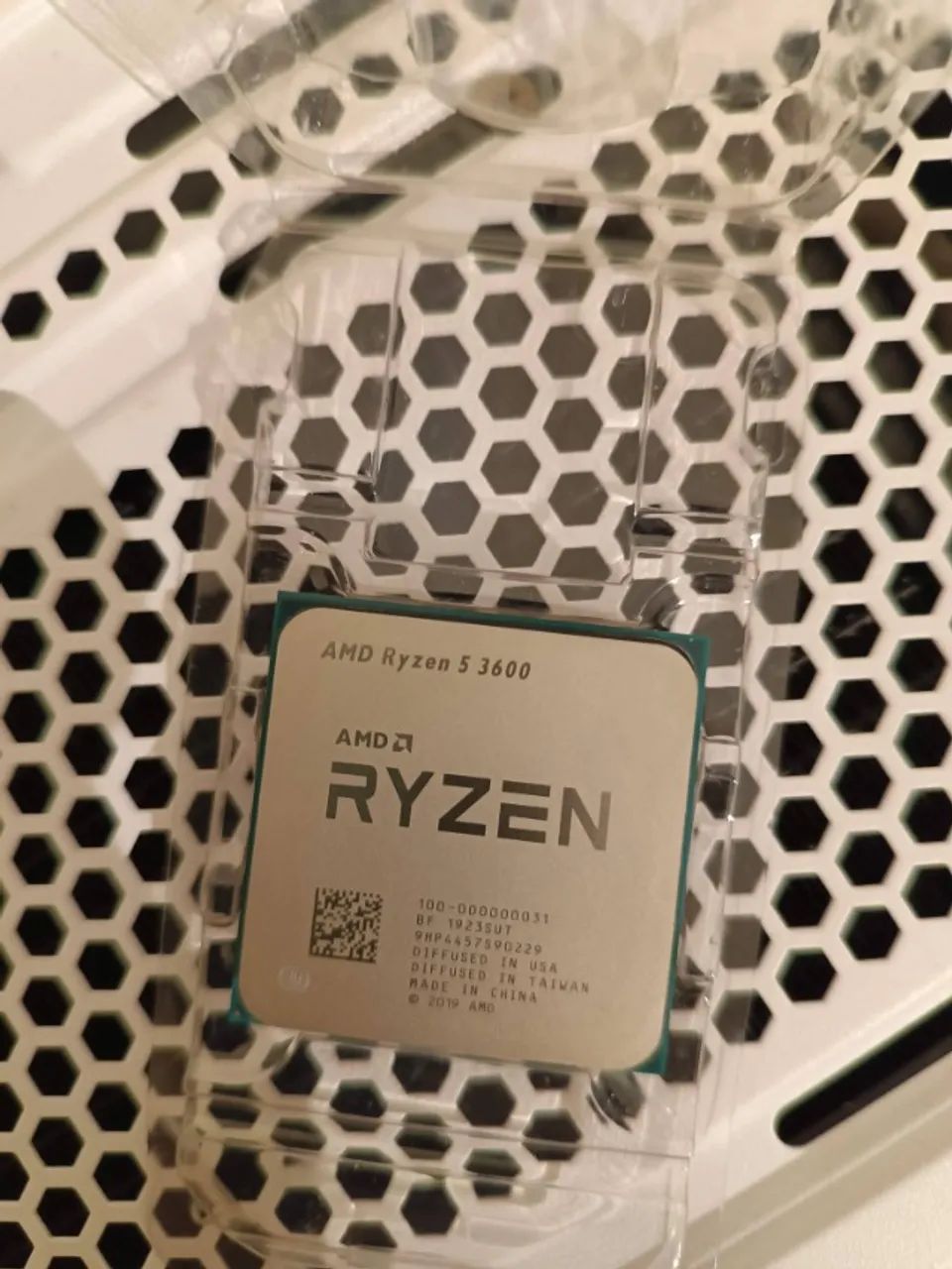 Ryzen 5 3600 com cooler original Impecável - Foto 2