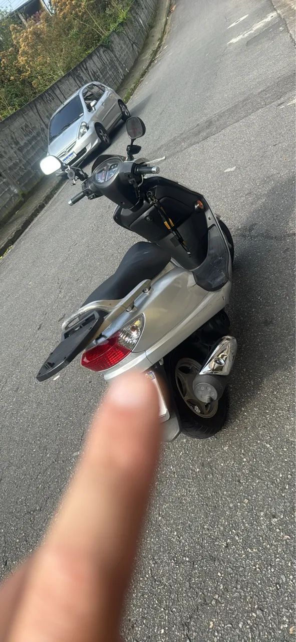 Burgman 125 impecável 